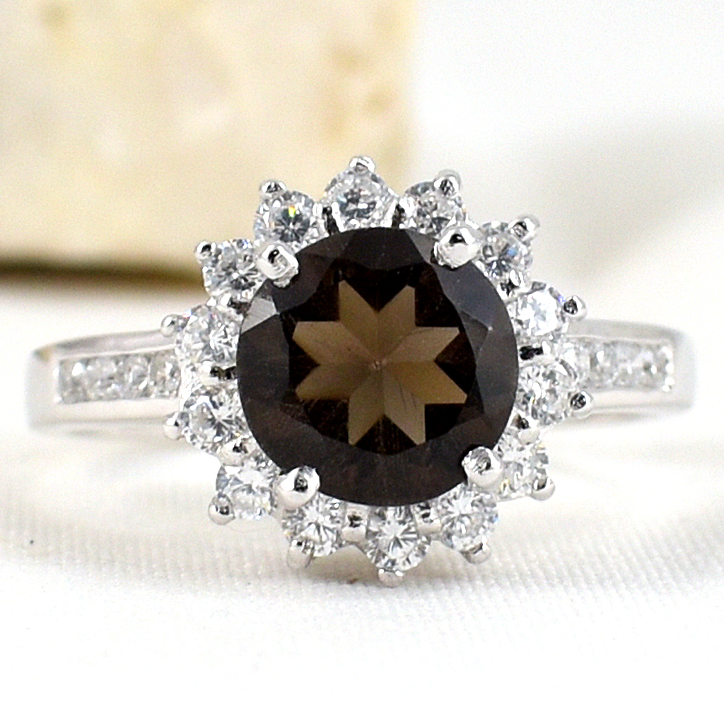 แหวนเงินแท้ราคาถูกชุบทองคำขาว พลอยแท้สโมกกี้ควอทซ์ 2.25 กะรัต เพชรCZ 0.77 กะรัต งานประณีตสวยงาม สั่งผลิตค่ะ