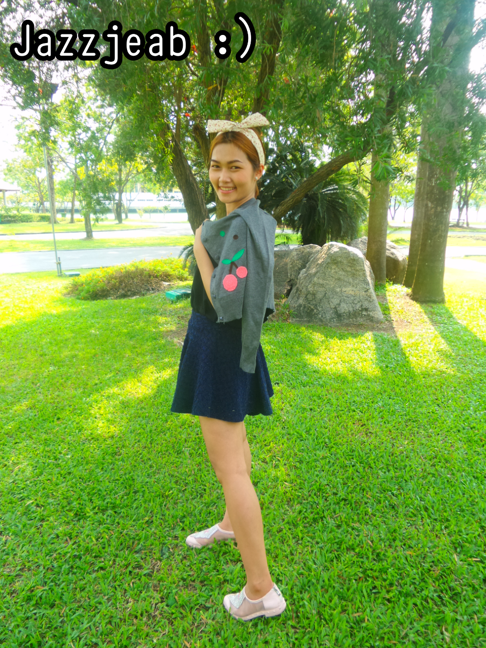 เสื้อคลุม เชอรี่ สีเทาเข้ม