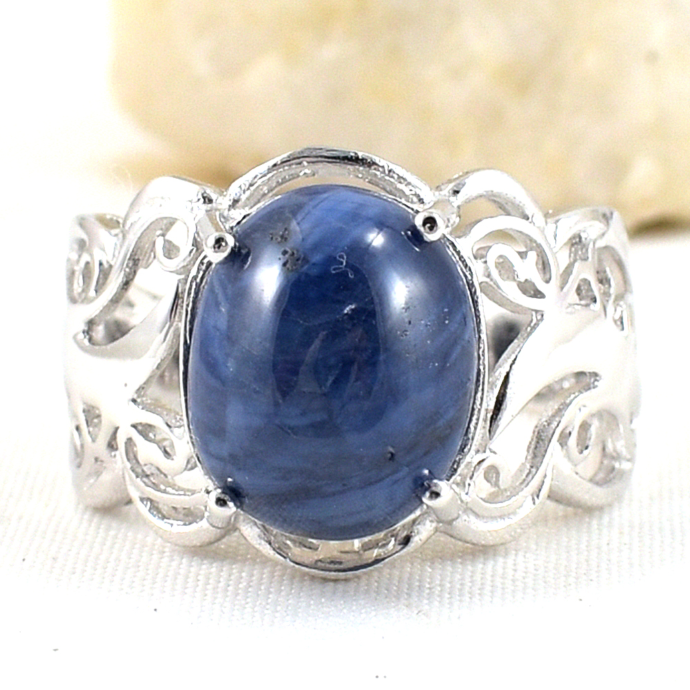 แหวนเงินแท้ราคาถูกชุบทองคำขาว ไพลินแท้ 9.75 กะรัต งานประณีตสวยงาม สั่งผลิตค่ะ