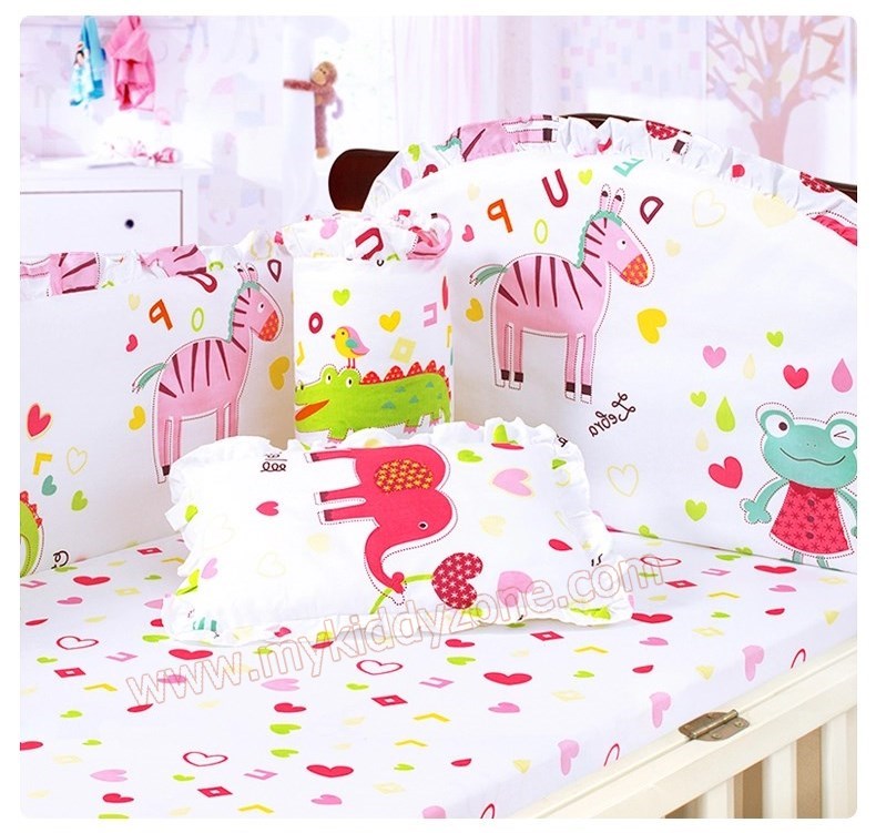 TP201125 ชุดเบาะกันกระแทกผ้าปูนอน 6ชิ้น ลาย Miracle Zoo สีขาว