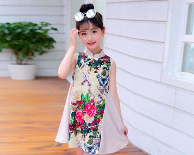 ชุดเดรสกี้เพ้าคอป้าย สีขาว ลายดอกไม้