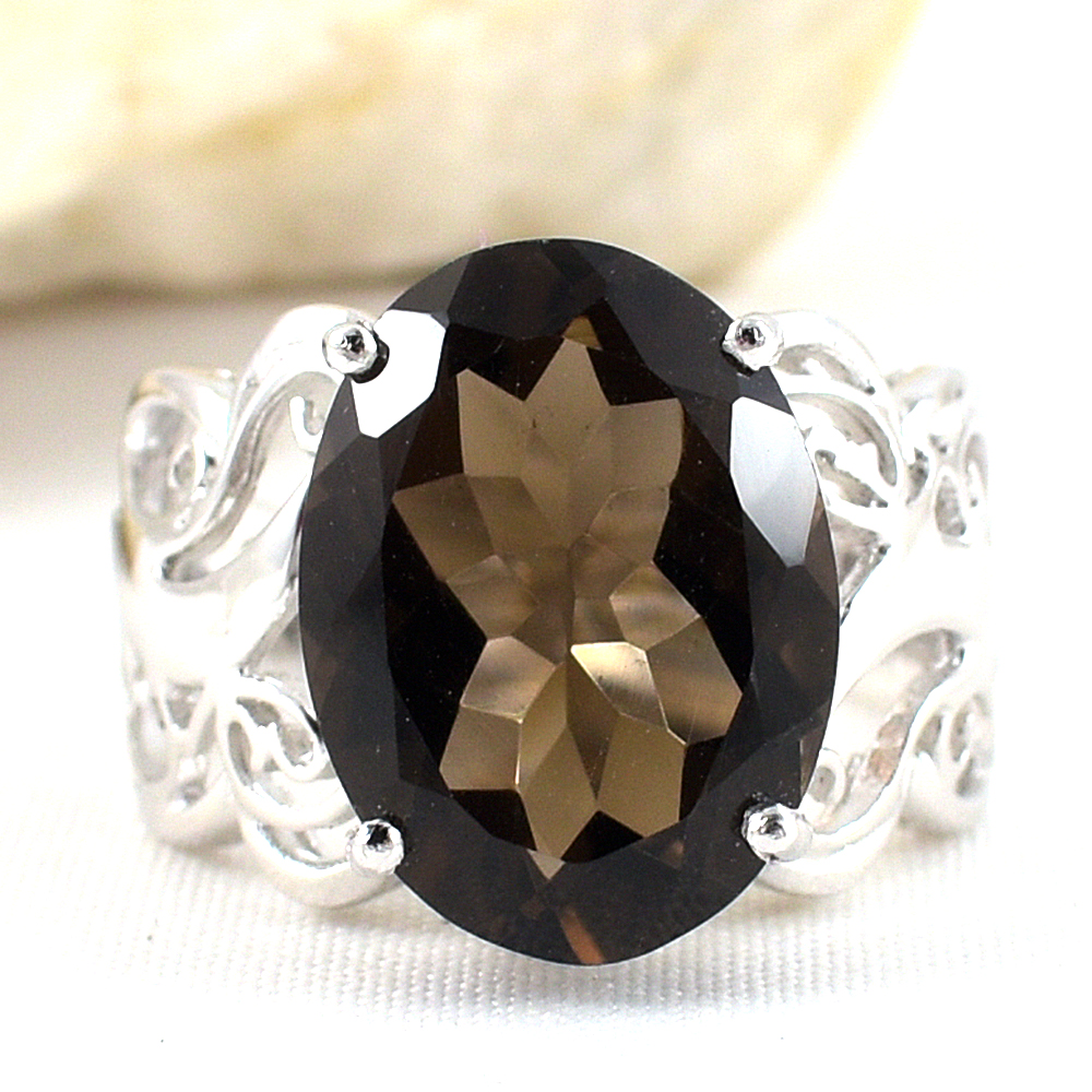 แหวนเงินแท้ราคาถูกชุบทองคำขาว พลอยแท้สโมกกี้ควอทซ์ 9.0 กะรัต งานประณีตสวยงาม สั่งผลิตค่ะ