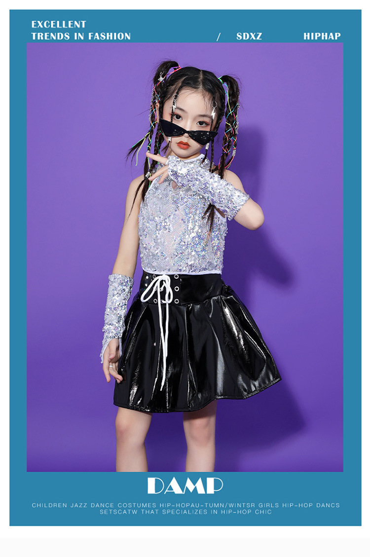 ชุดเต้น ชุดแดนซ์ เสื้อแขนกุดสีเงินปักเลื่อม+กระโปรงสีดำ