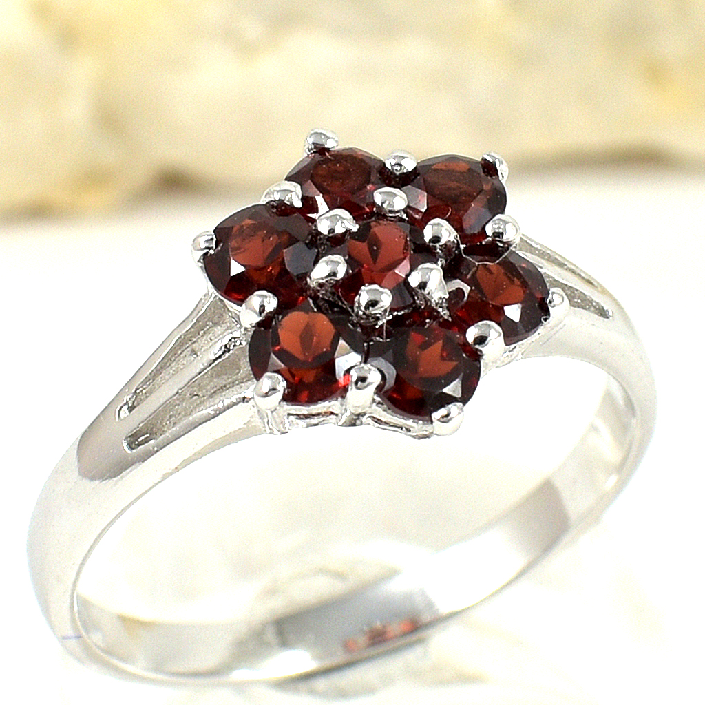 แหวนเงินแท้ราคาถูกชุบทองคำขาว โกเมนแท้ 1.26 กะรัต งานประณีตสวยงาม สั่งผลิตค่ะ