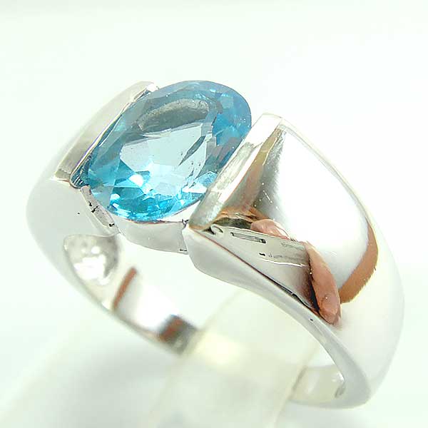 แหวนเงินแท้ราคาถูกชุบทองคำขาว สวิสบลูโทปาซแท้ 2.95 กะรัต งานประณีตสวยงาม สั่งผลิตค่ะ