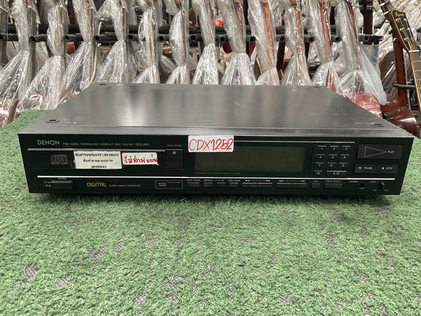 เครื่องเล่น CD - DENON : DCD-900 สินค้าไม่พร้อมใช้(ต้องซ่อม)