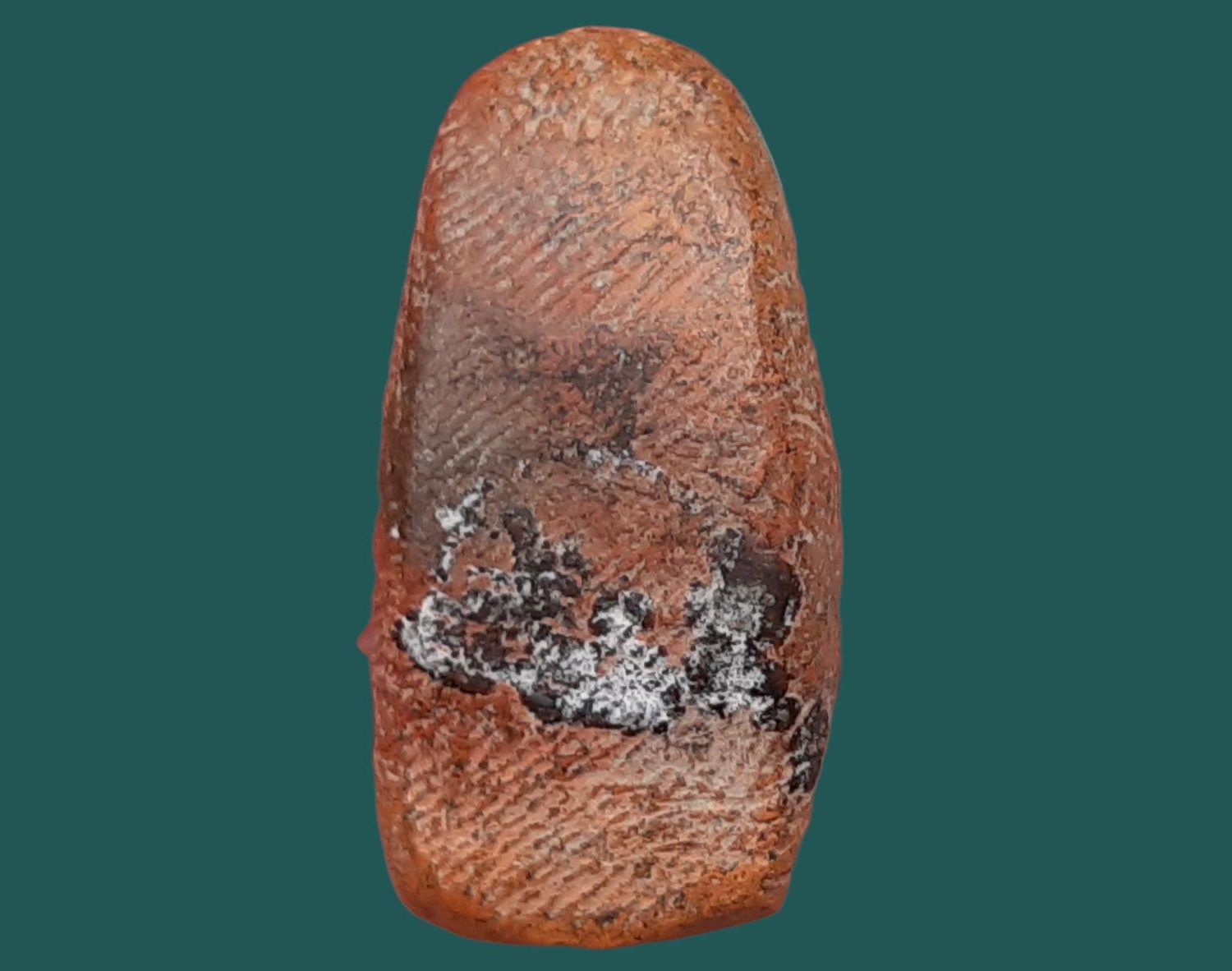 พระลีลา กรุลานดอกไม้ จ.สุโขทัย เนื้อดิน เนื่องจากพระมีมากพิมพื และจำนวนมาก ราคาจึงไม่แพง