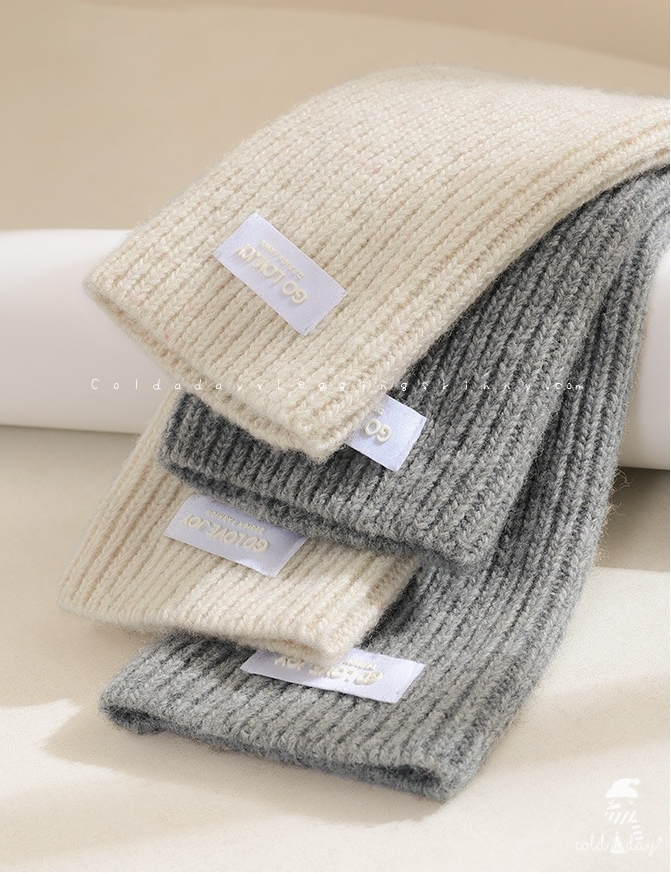 ปลอกแขนไหมพรม นิ้วสอด มี 4 สี