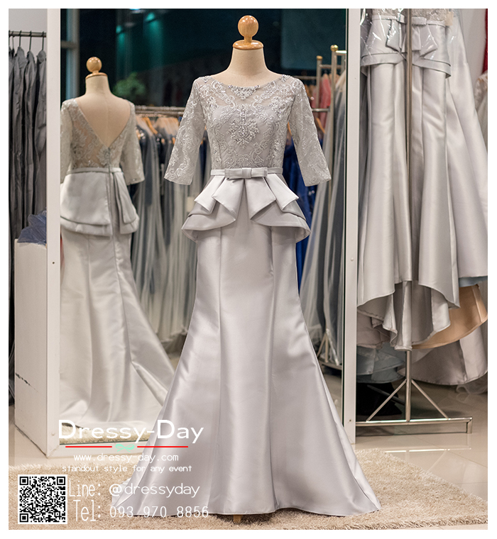 รหัส ชุดราตรี :PFL059 ชุดไปงานแต่งตกแต่งกริตเตอร์ ชุดราตรียาวซีทรูผ้าลูกไม้เรียบหรู สีเทา ชุดราตรีผ้าไหมเล่นดีเทลระบายชายช่วงเอว เหมาะสำหรับงานแต่งงาน งานกลางคืน กาล่าดินเนอร์ ชุดไทยประยุกต์