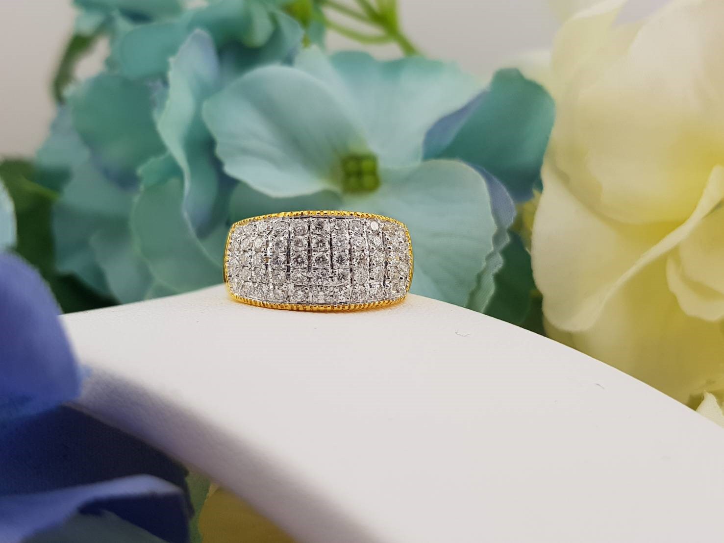 สั่งผลิตเพชรเบลเยี่ยมคัท แหวนแต่งงาน แหวนหมั้น ใส่เที่ยว ออกงาน แหวนทองคำ 18K เพชรแท้ 0.88 กะรัต 6.02 กรัม น้ำ 99 ราคาถูกมาก มีใบรับประกันค่ะ