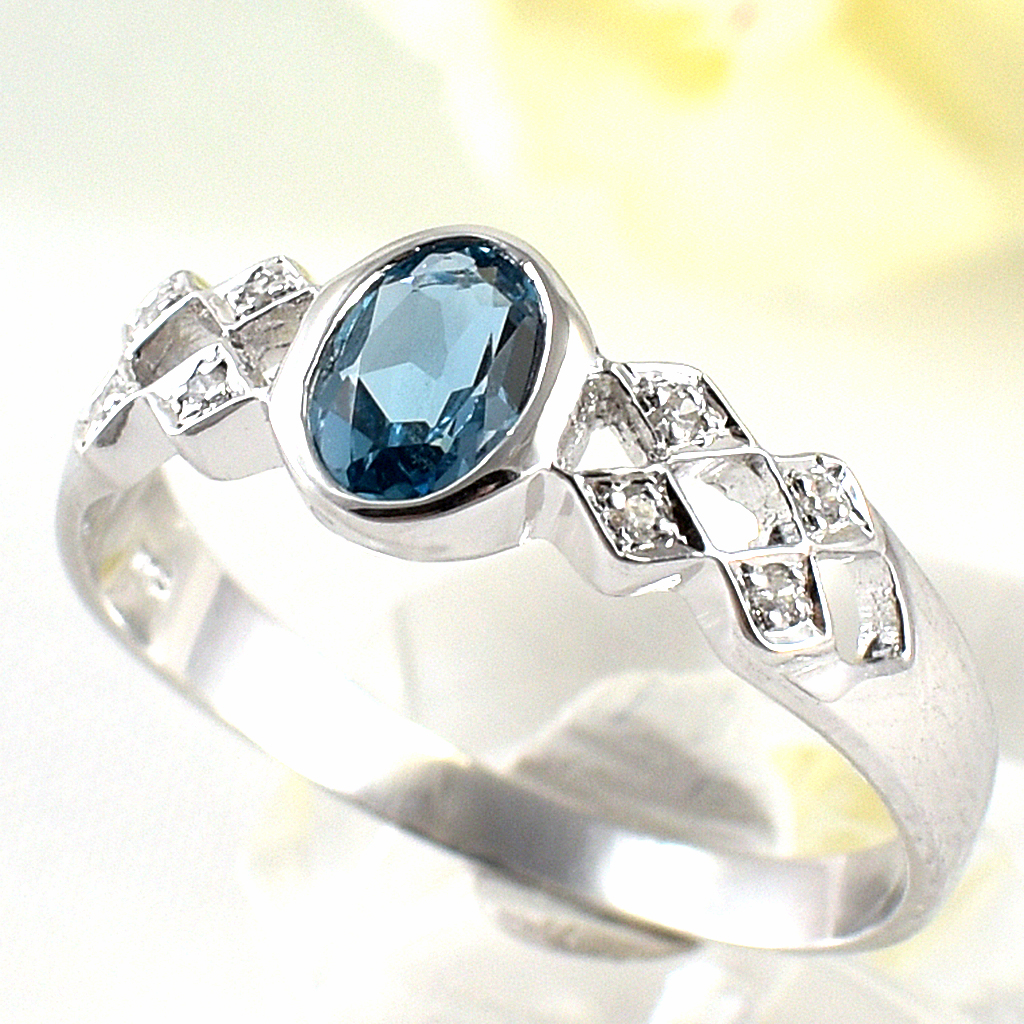 แหวนเงินแท้ราคาถูกชุบทองคำขาว ลอนดอนบลูโทปาซแท้ 0.55 กะรัต เพชรCZ 0.056 กะรัต งานประณีตสวยงาม สั่งผลิตค่ะ