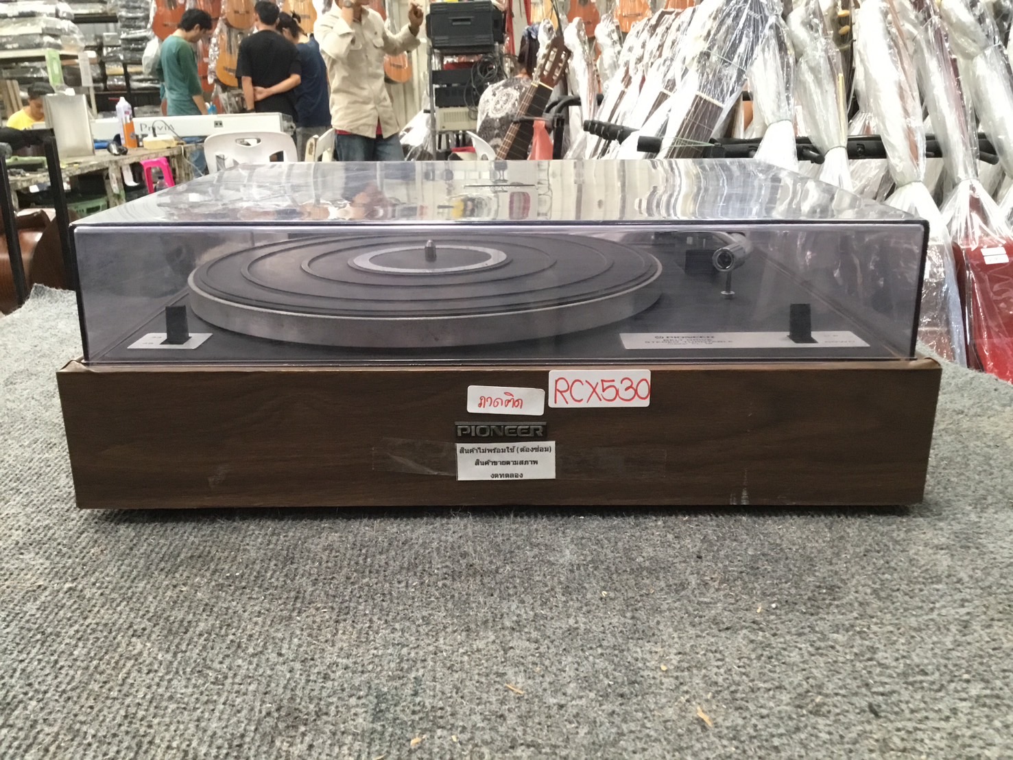 เครื่องเล่นแผ่นเสียง PIONEER : PL-12 สินค้าไม่พร้อมใช้(ต้องซ่อม)