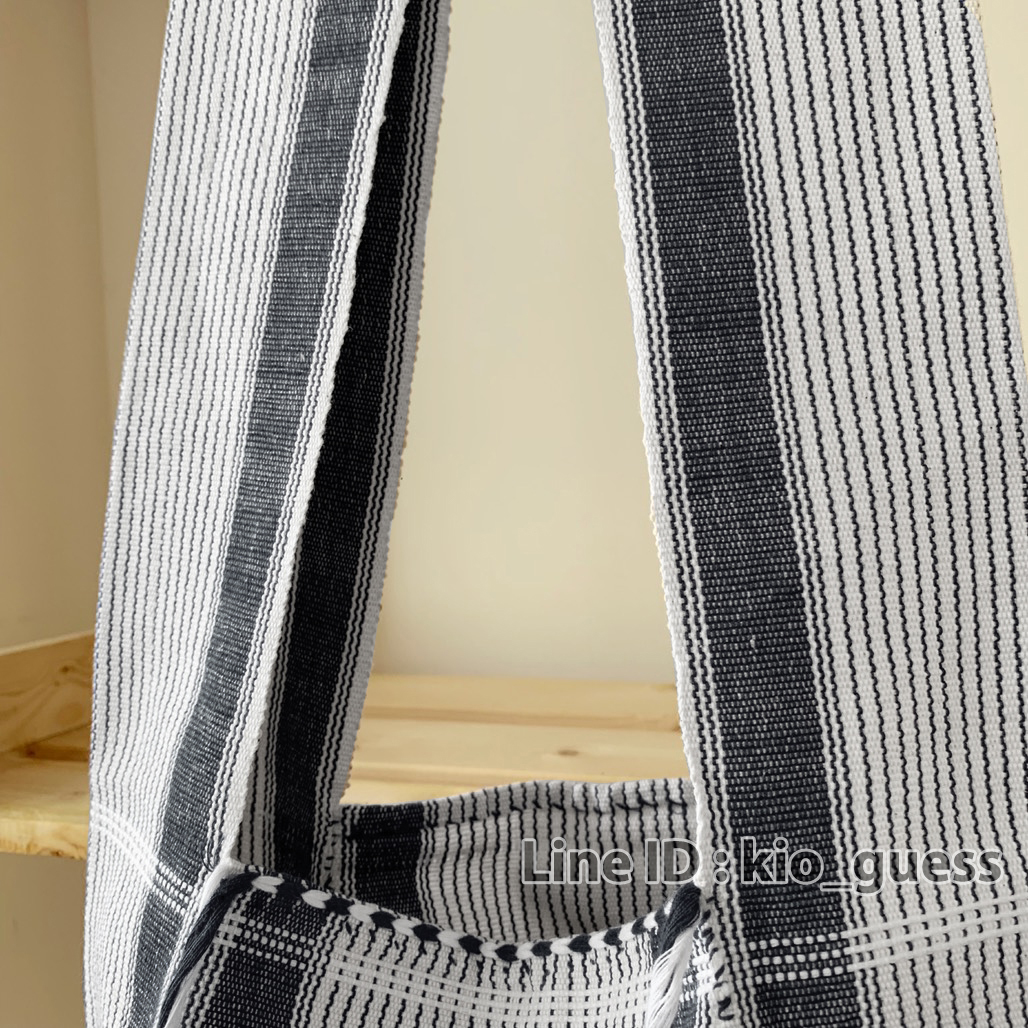 กระเป๋าย่าม ขายย่ามราคาถูก ย่ามกะเหรี่ยง ย่ามชาวเขา ขายย่ามชาวเขา กระเป๋าสะพายข้าง กระเป๋าแฮนด์เมด ของฝากญาติผู้ใหญ่ ย่ามพระ ราคาถูก ลดราคาพิเศษ