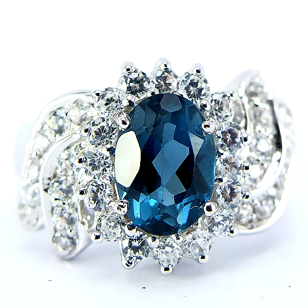 แหวนเงินแท้ราคาถูกชุบทองคำขาว ลอนดอนบลูโทปาซแท้ 1.65 กะรัต เพชรCZ 0.88 กะรัต งานประณีตสวยงาม สั่งผลิตค่ะ