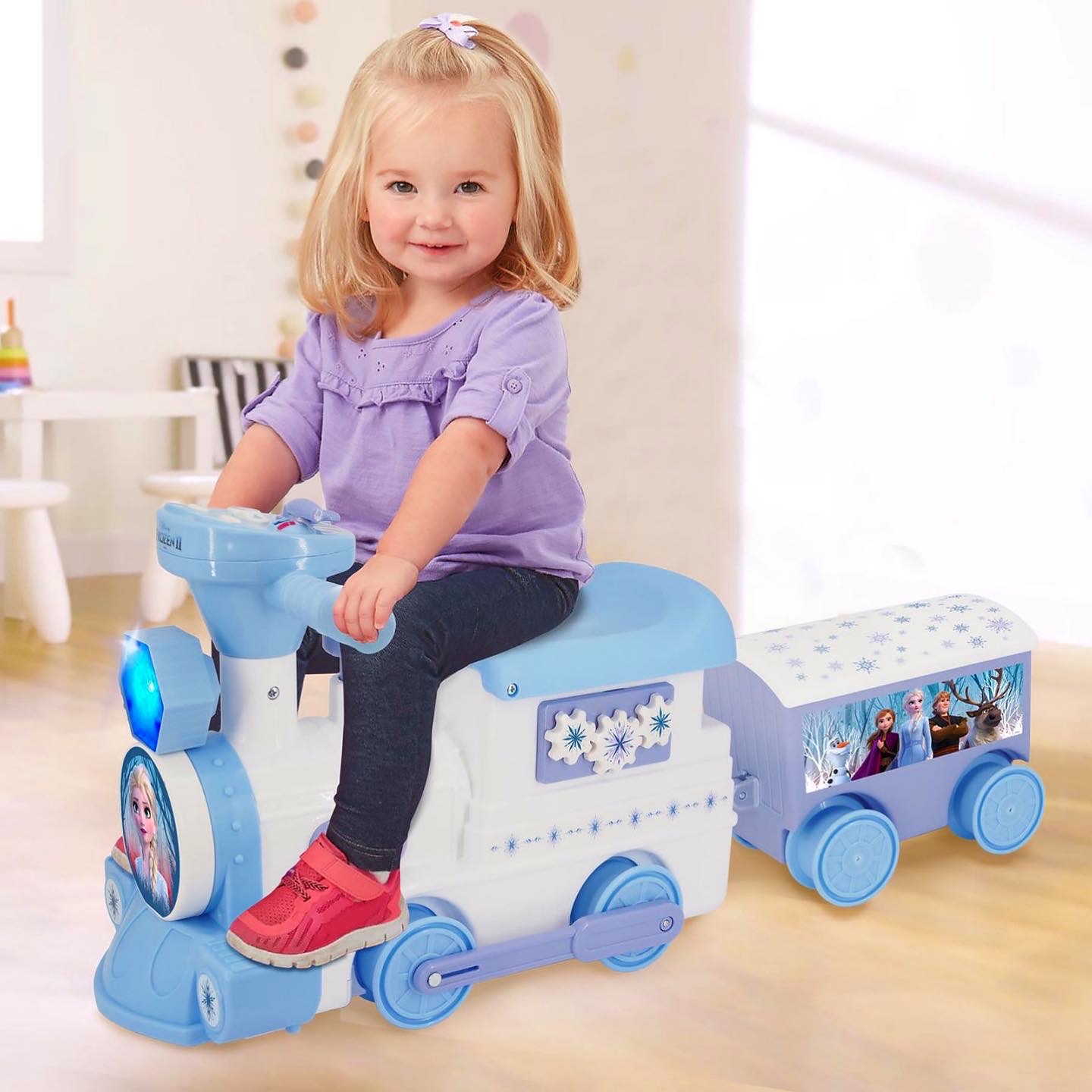 รถไฟแบตเตอรี่พร้อมราง Disney Frozen 6-Volt Powered Train with Tracks and Caboose