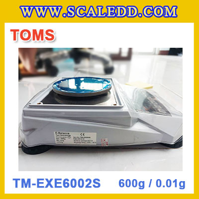 เครื่องชั่งดิจิตอล ทศนิยม 2 ตำแหน่ง รุ่น TM-EXE6002S พิกัด 600g x 0.01g พิกัดน้ำหนัก 600g ความละเอียด 0.01g เครื่องชั่งละเอียดสูง Precision Balance ยี่ห้อ TOMS รุ่น TM-EXE6002S