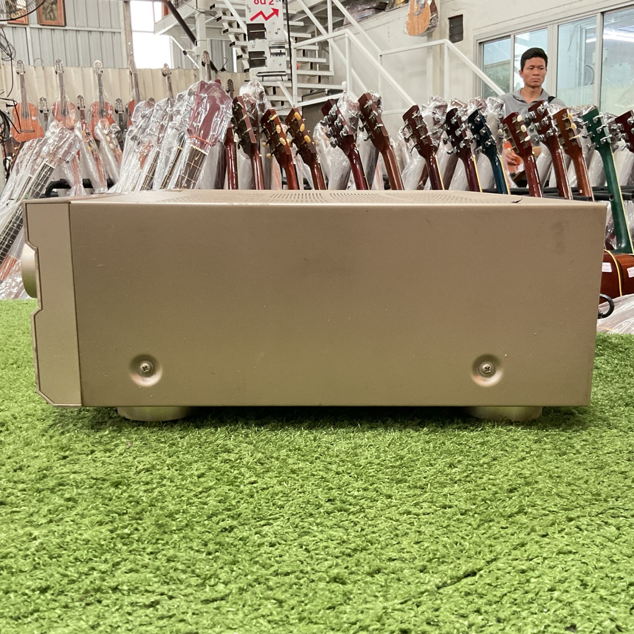 เครื่องขยายเสียง YAMAHA : DSP-AX420