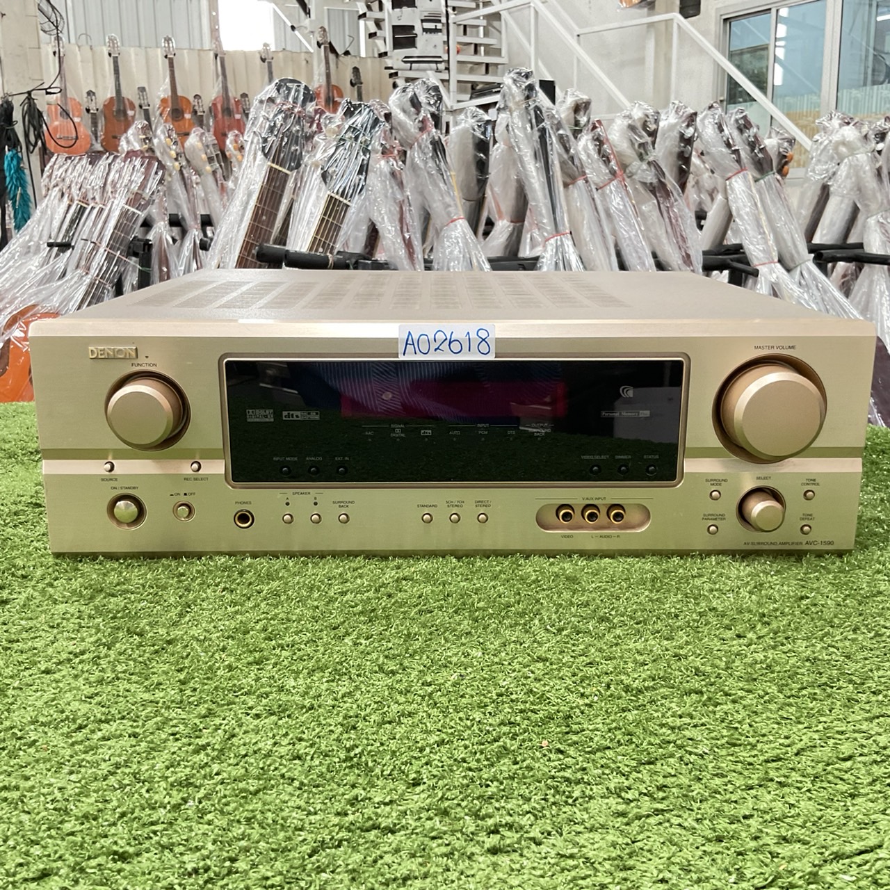 เครื่องขยายเสียง DENON : AVC-1590