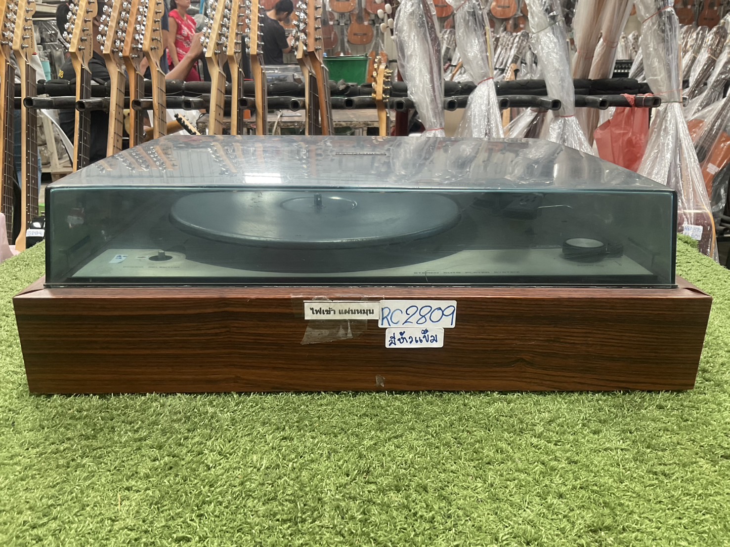 เครื่องเล่นแผ่นเสียง COLUMBIA : SS-330