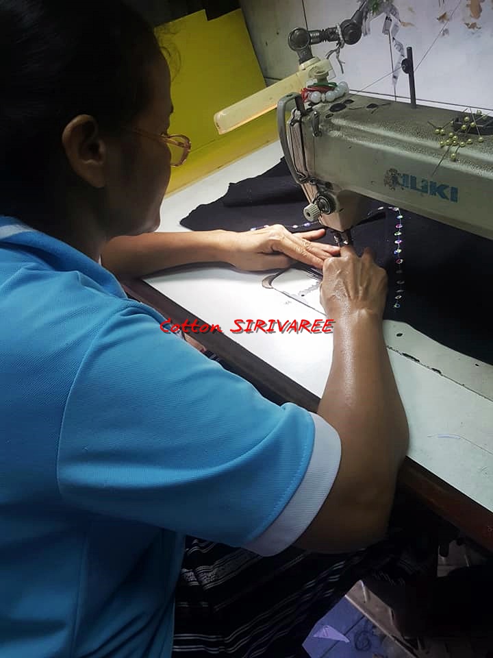 SIRIVAREE,SIVA Thai Cotton 100%, Polo shirt and hand embroidery By Cotton SIRIVAREE Top Thai Brand White, black ,blue ,the sugar L,XL