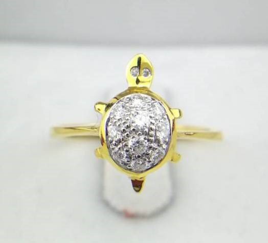 สั่งผลิตเพชรเบลเยี่ยมคัท แหวนแต่งงาน แหวนหมั้น ใส่เที่ยว ออกงาน แหวนทองคำ 18K เพชรแท้ 0.14 กะรัต 0.01 กรัม น้ำ 99 ราคาถูกมาก มีใบรับประกันค่ะ