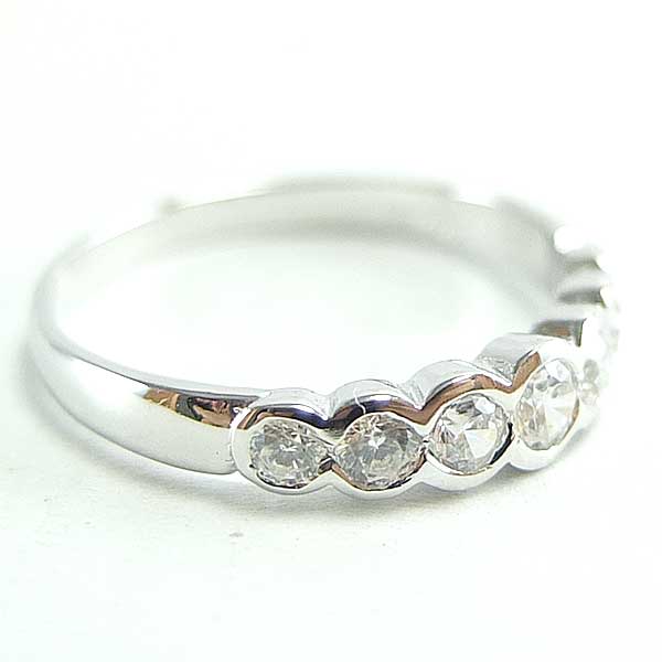 แหวนเงินแท้ราคาถูกชุบทองคำขาว เพชรCZแท้ 0.36 กะรัต งานประณีตสวยงาม สั่งผลิตค่ะ