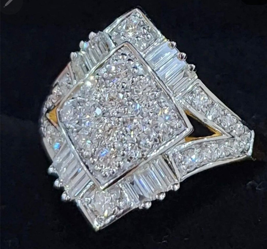 พร้อมส่งและสั่งผลิตแหวนเพชรแท้น้ำ97 เพชรบาเก็ตและกลม แหวนแต่งงาน แหวนหมั้น ใส่เที่ยว ออกงาน แหวนทองคำ 9K เพชรแท้รวม 1 กะรัต 44 เม็ด ราคาถูกมาก ส่งฟรี