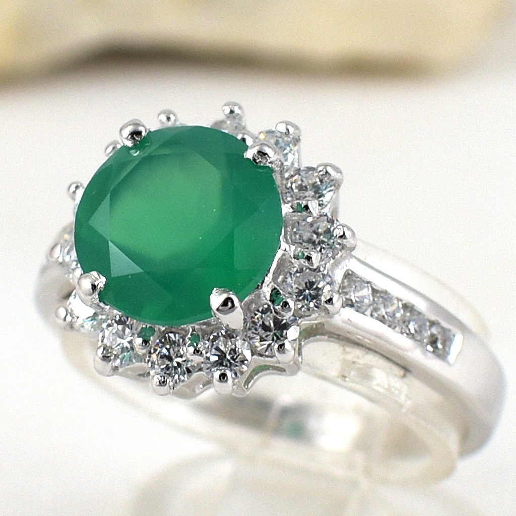 แหวนเงินแท้ราคาถูกชุบทองคำขาว พลอยแท้กรีนอะเกท 2.25 กะรัต เพชรCZ 0.77 กะรัต งานประณีตสวยงาม สั่งผลิตค่ะ