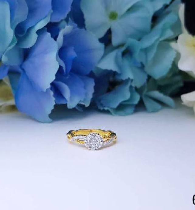 สั่งผลิตเพชรเบลเยี่ยมคัท แหวนแต่งงาน แหวนหมั้น ใส่เที่ยว ออกงาน แหวนทองคำ 18K เพชรแท้ 0.5 กะรัต 3.83 กรัม น้ำ 99 ราคาถูกมาก มีใบรับประกันค่ะ