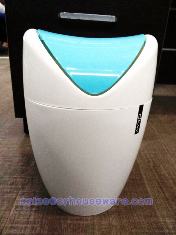 ถังขยะเล็กฝาสวิง 5 ลิตร 001-HH-214