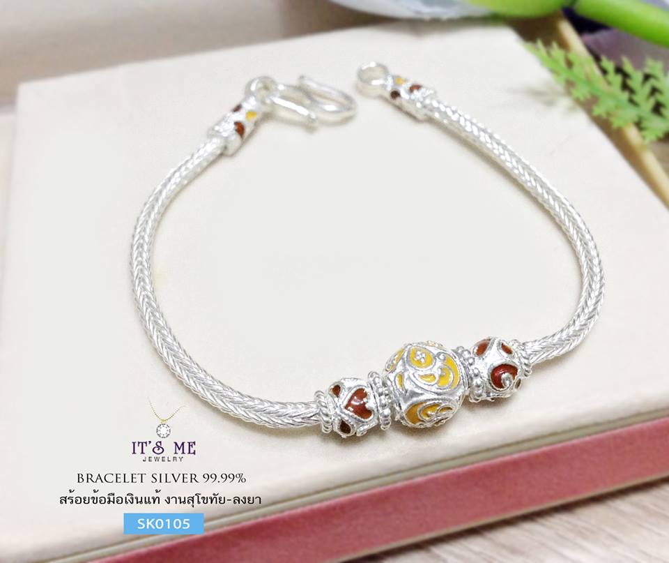 สร้อยข้อมือเงินแท้99.9% งานสุโขทัย สร้อยลายหกเสา - ลงยาสีเหลือง แดง เล่นลายไทย งานจริงสวยมากๆ ค่ะ