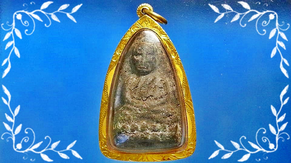 หลวงปู่ทวด วัดช้างให้ จ.ปัตตานี เลี่ยมทองคำ