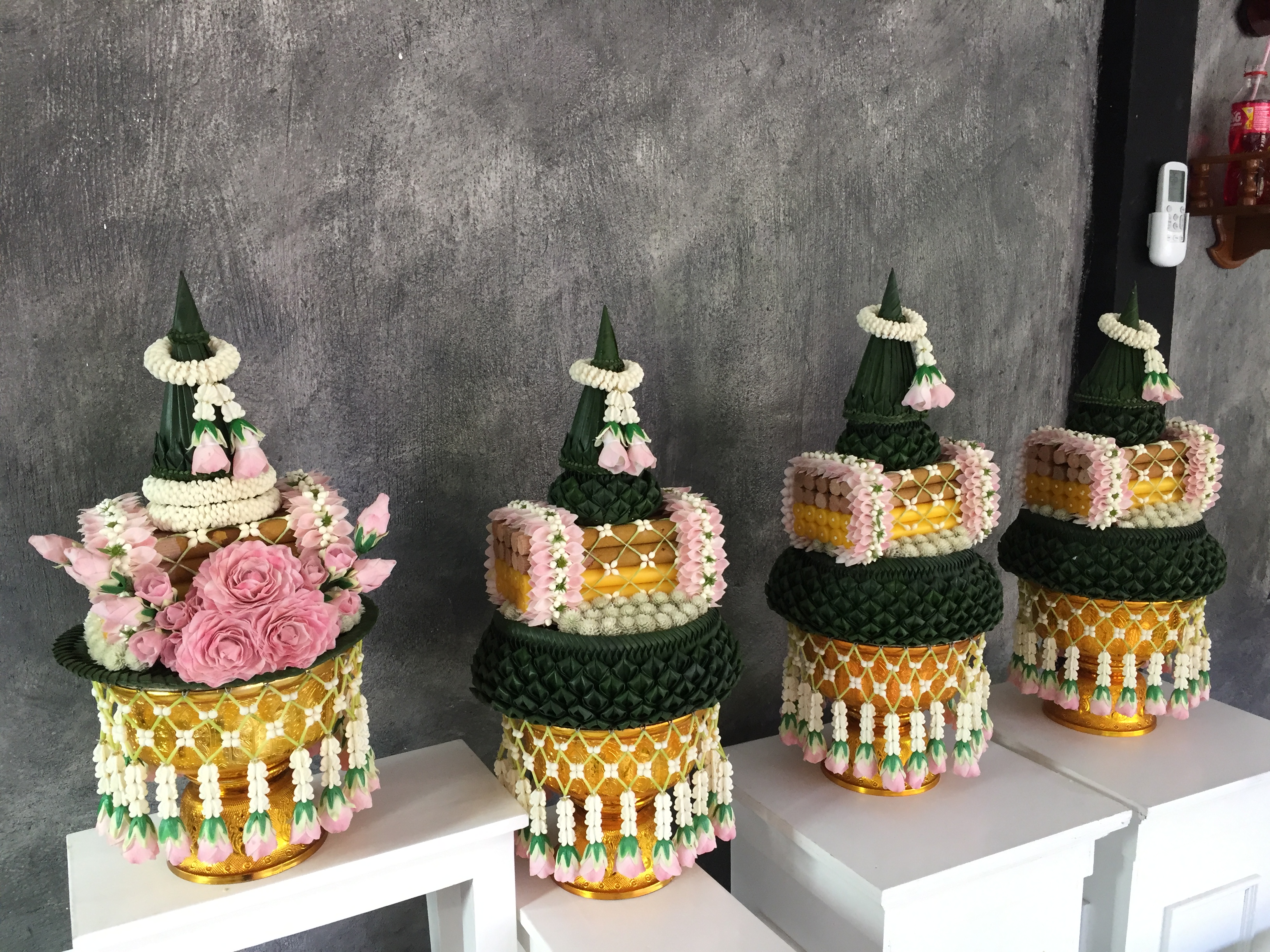 ชุดเครื่องบวช โทนชมพูสุรีย์พีช (ส่งงานวัดสุทัศนเสาชิงช้า)