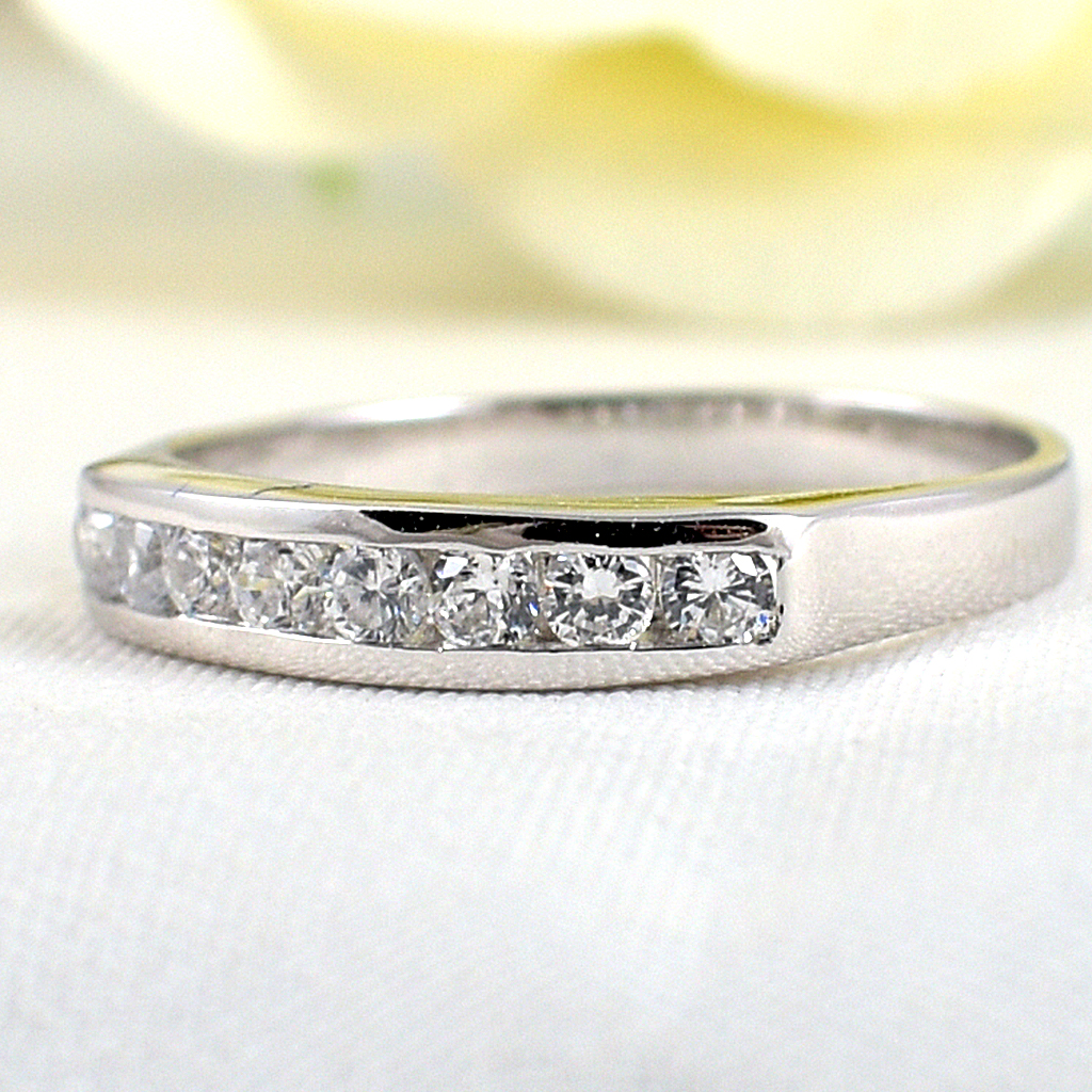 แหวนเงินแท้ราคาถูกชุบทองคำขาว เพชรCZแท้ 0.24 กะรัต งานประณีตสวยงาม สั่งผลิตค่ะ