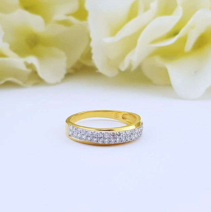 สั่งผลิตเพชรเบลเยี่ยมคัท แหวนแต่งงาน แหวนหมั้น ใส่เที่ยว ออกงาน แหวนทองคำ 18K เพชรแท้ 42 ตัง 2.33 กรัม น้ำ 98 ราคาถูกมาก มีใบรับประกันค่ะ