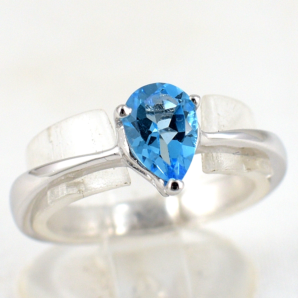 แหวนเงินแท้ราคาถูกชุบทองคำขาว สวิสบลูโทปาซแท้ 0.80 กะรัต งานประณีตสวยงาม สั่งผลิตค่ะ