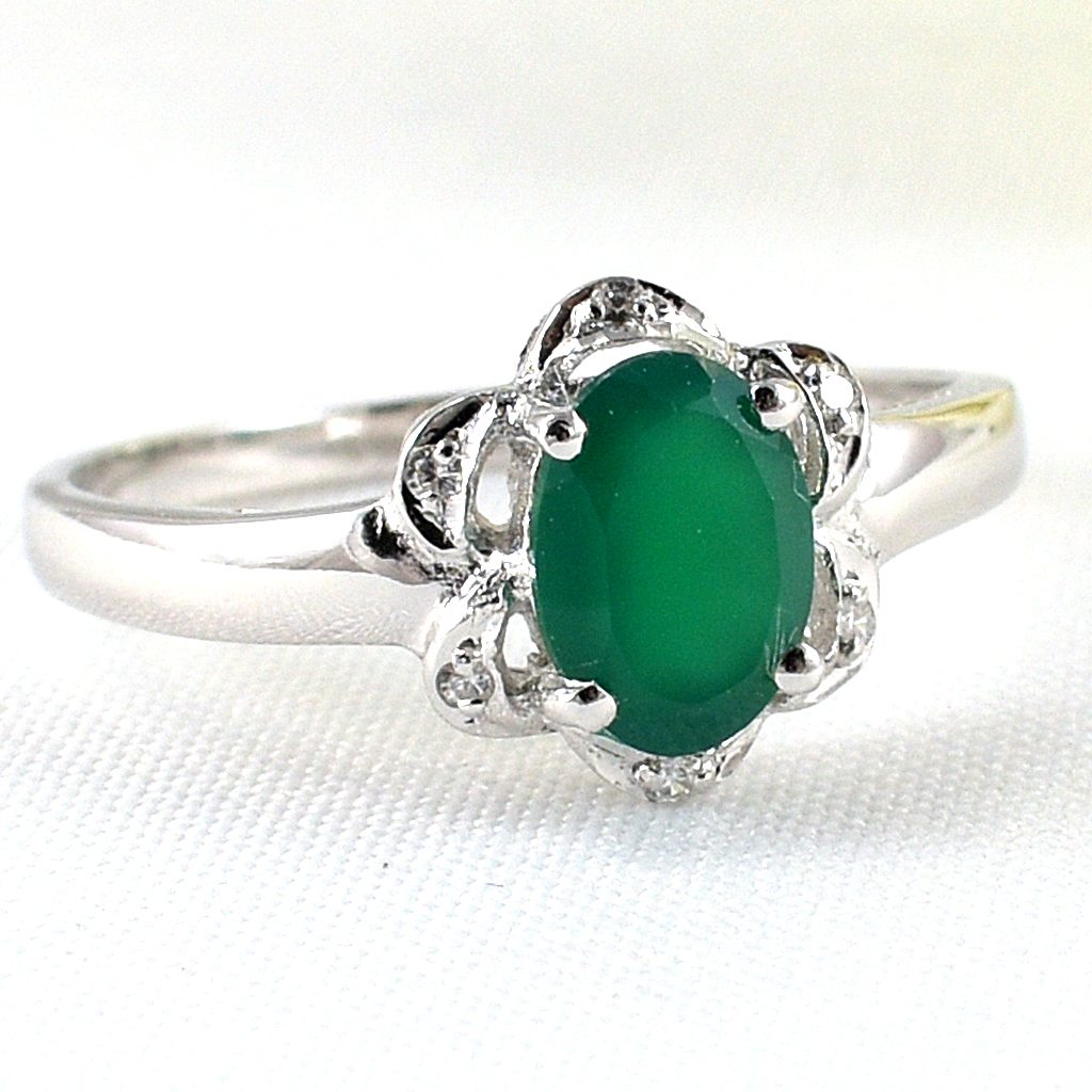 แหวนเงินแท้ราคาถูกชุบทองคำขาว พลอยแท้กรีนอะเกท 0.65 กะรัต เพชรCZ 0.0042 กะรัต งานประณีตสวยงาม สั่งผลิตค่ะ