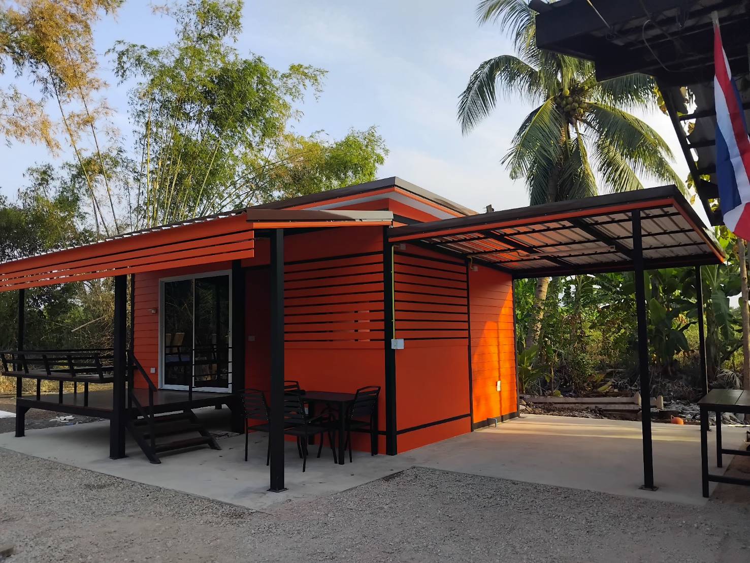 1นอน1ระเบียง1ห้องครัวเปิด1ห้องน้ำ1ที่จอดรถฟรีติดตั้ง