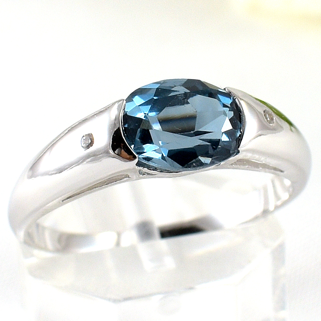 แหวนเงินแท้ราคาถูกชุบทองคำขาว ลอนดอนบลูโทปาซแท้ 1.40 กะรัต เพชรCZ 0.014 กะรัต งานประณีตสวยงาม สั่งผลิตค่ะ