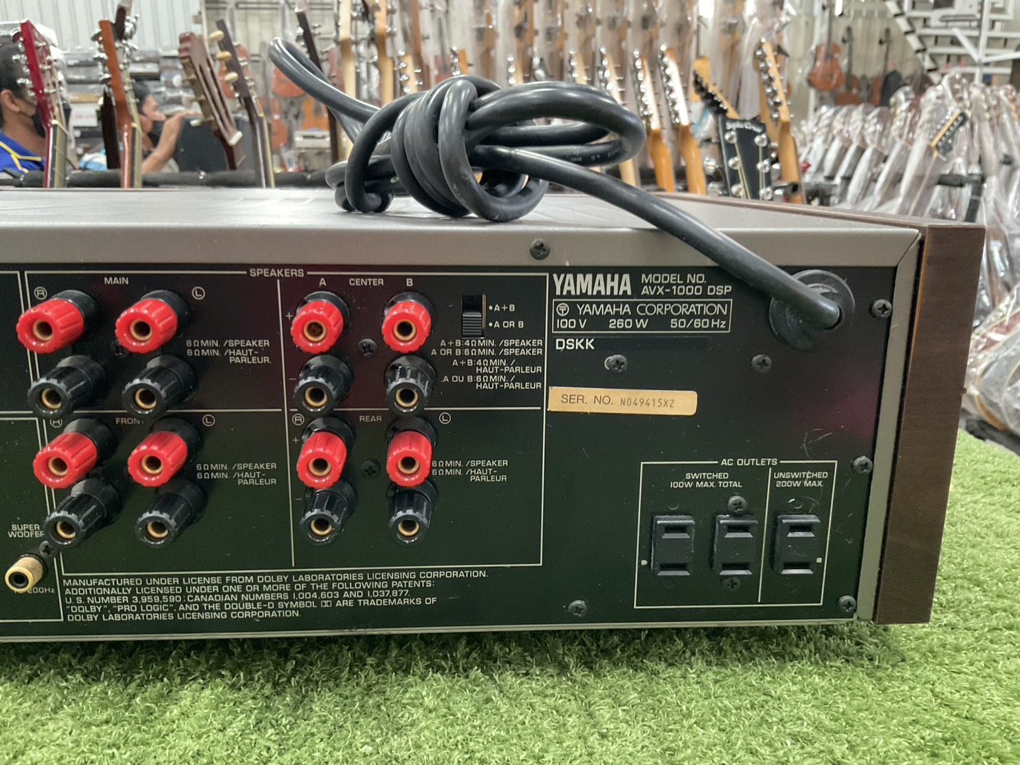 เครื่องขยายเสียง YAMAHA : AVX-1000 DSP สินค้าไม่พร้อมใช้งาน (ต้องซ่อม)