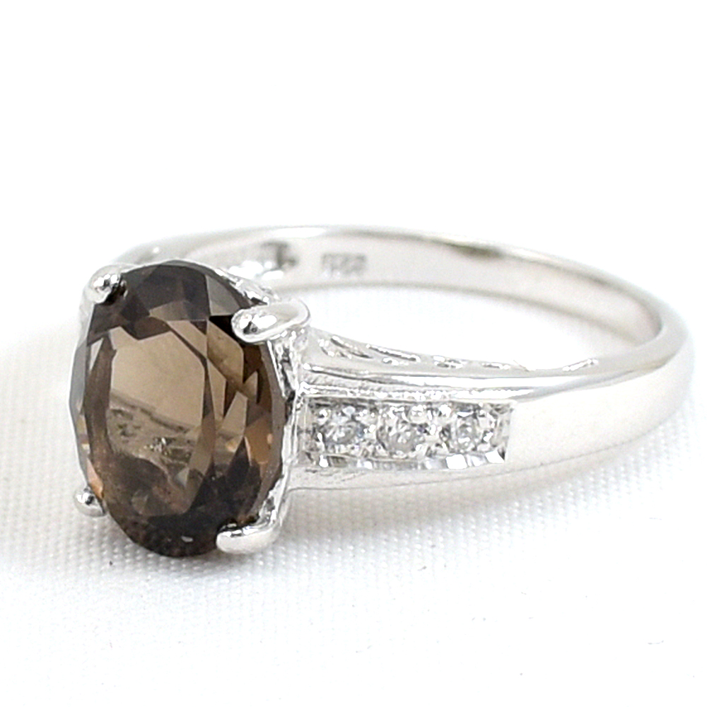 แหวนเงินแท้ราคาถูกชุบทองคำขาว พลอยแท้สโมกกี้ควอทซ์ 2.25 กะรัต เพชรCZ 0.15 กะรัต งานประณีตสวยงาม สั่งผลิตค่ะ