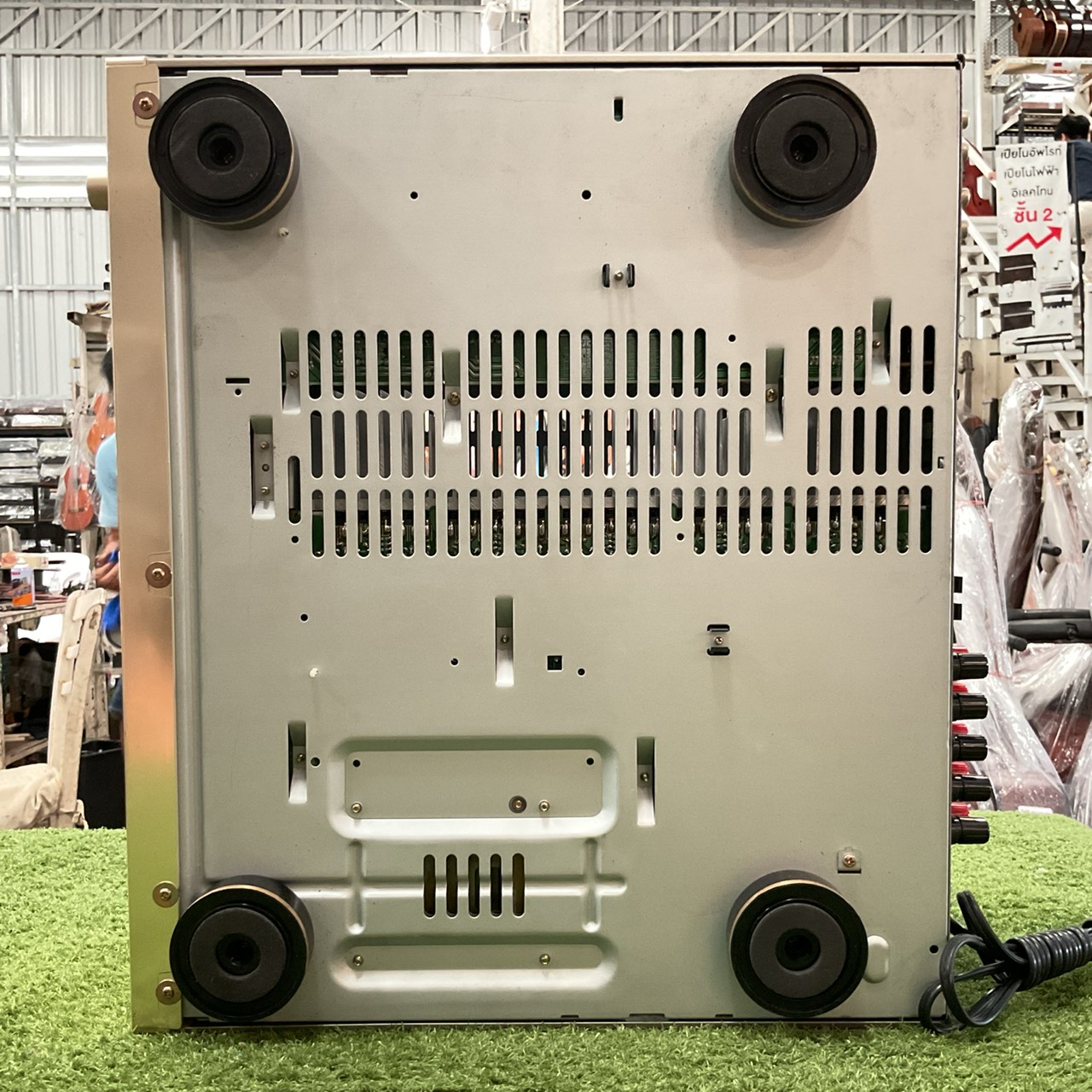 เครื่องขยายเสียง DENON : AVC-1570