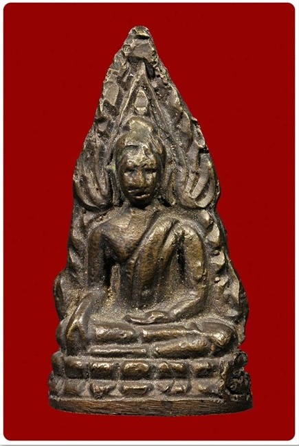 พระพุทธชินราช วัดสุทัศนเทพวรารามราชวรมหาวิหาร พระนคร กรุงเทพมหานคร ปี 2485 พิมพ์สังฆาฎิยาว