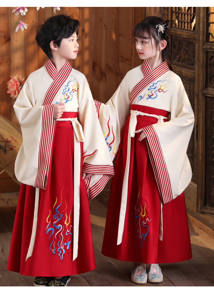 ชุดจีน กี่เพ้า จีนโบราณยาว รุ่นสีพื้นขาวขลิบสี