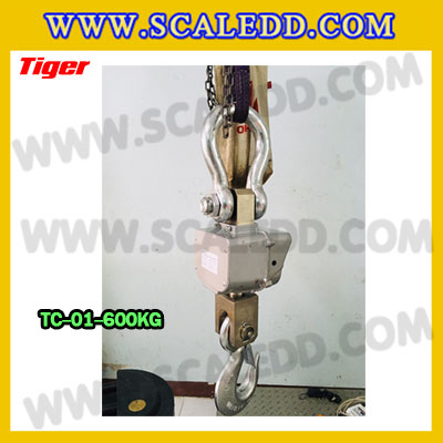 ตาชั่งแขวน600กิโลกรัม เครื่องชั่งแขวน600kg เครื่องชั่งแขวนดิจิตอล600kg ตาชั่งแขวนดิจิตอล600kg พิกัด 600kg ค่าละเอียด 0.2kg ตะขอหมุนได้360องศา เครื่องชั่งแขวนยี่ห้อ TIGER รุ่น TC-01