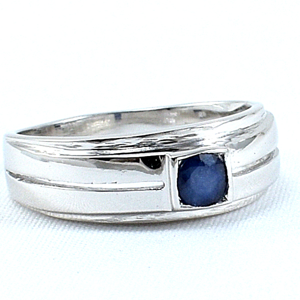 แหวนเงินแท้ราคาถูกชุบทองคำขาว ไพลินแท้ 0.35 กะรัต งานประณีตสวยงาม สั่งผลิตค่ะ