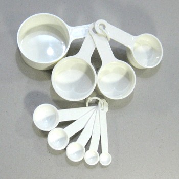 ช้อนตวง ถ้วยตวง สีขาว PN120/922