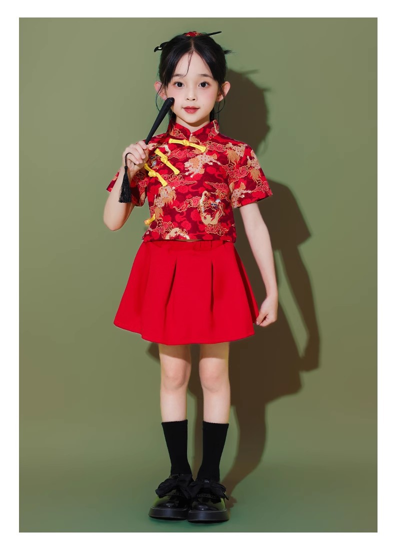 พร้อมส่ง ชุดตรุษจีน กี่เพ้า เซ็ตเด็ก เสื้อแขนสั้นสีแดงลายมังกร+กระโปรง กางเกงทอง
