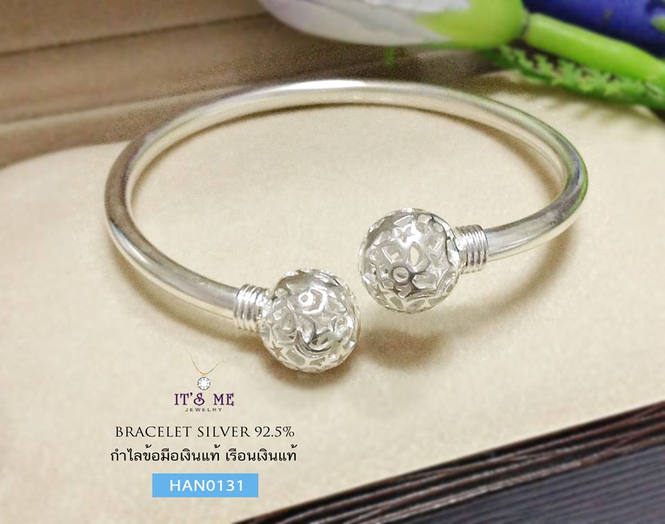 กำไลข้อมือเงินแท้ แบบเกลี้ยง หัวกำไลฉลุรูปดาว (กำไลแบบโปร่งหนา ไม่ตันค่ะ) กำไลขยายได้จ้า(ความหนา 3.0 mm. /หัวกำไล 1.2 cm.)