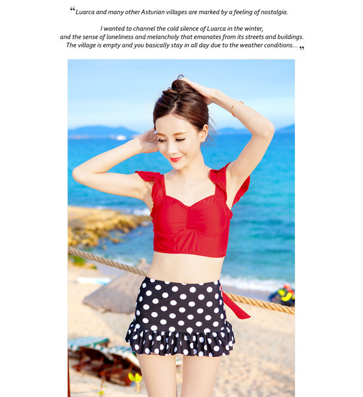 ชุดว่ายน้ำ ไซส์ xl ทูพีช เสื้อลายทาง รอบอก 34-40 เอว 29-33 สะโพก34-40 นิ้ว ผ้าดี งานสวยค่ะ